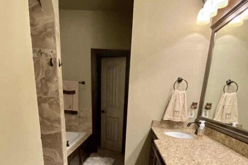 Photo of Bathroom in Moore