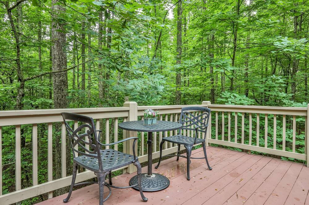 Photo of Patio Balcony in Big Canoe