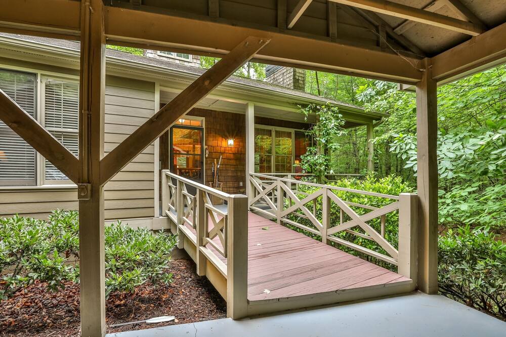 Photo of Outdoor in Big Canoe