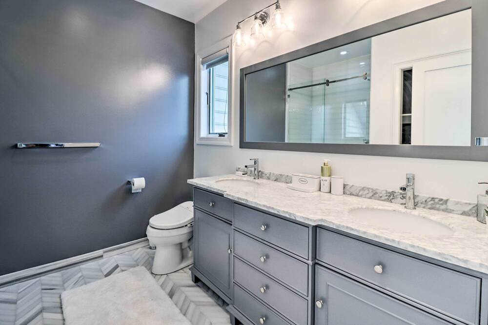 Photo of Bathroom in Kresgeville