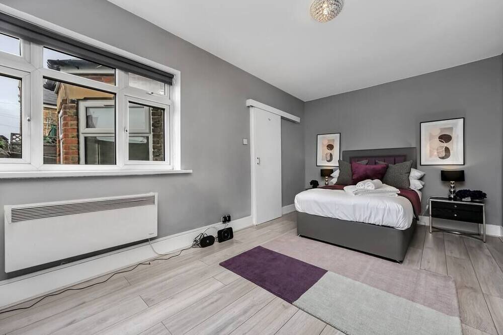 Photo of Bedroom in Uxbridge South