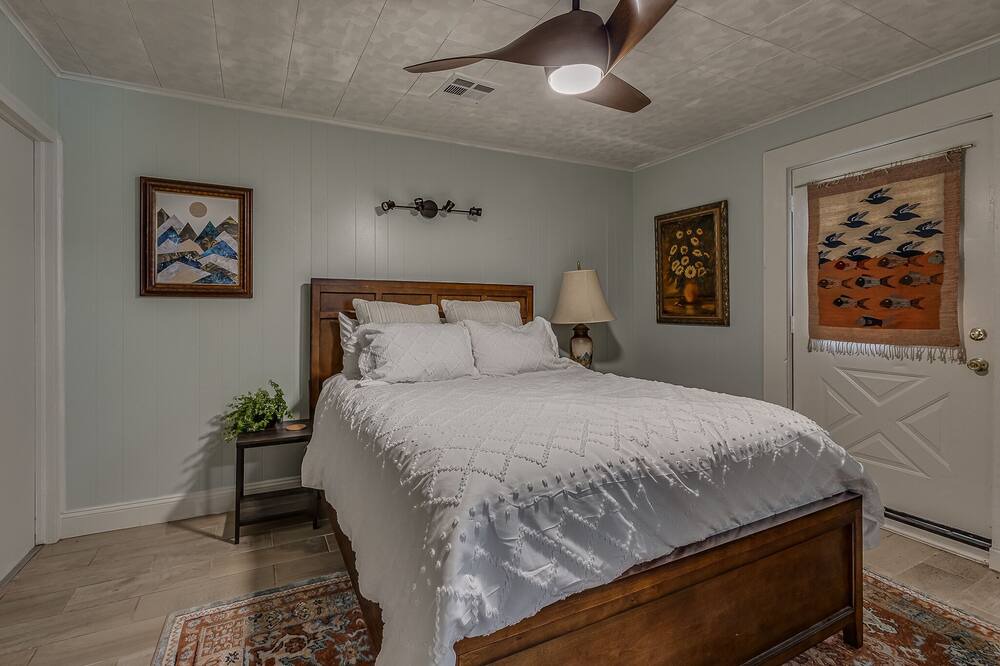 Photo of Bedroom in Central Oklahoma City