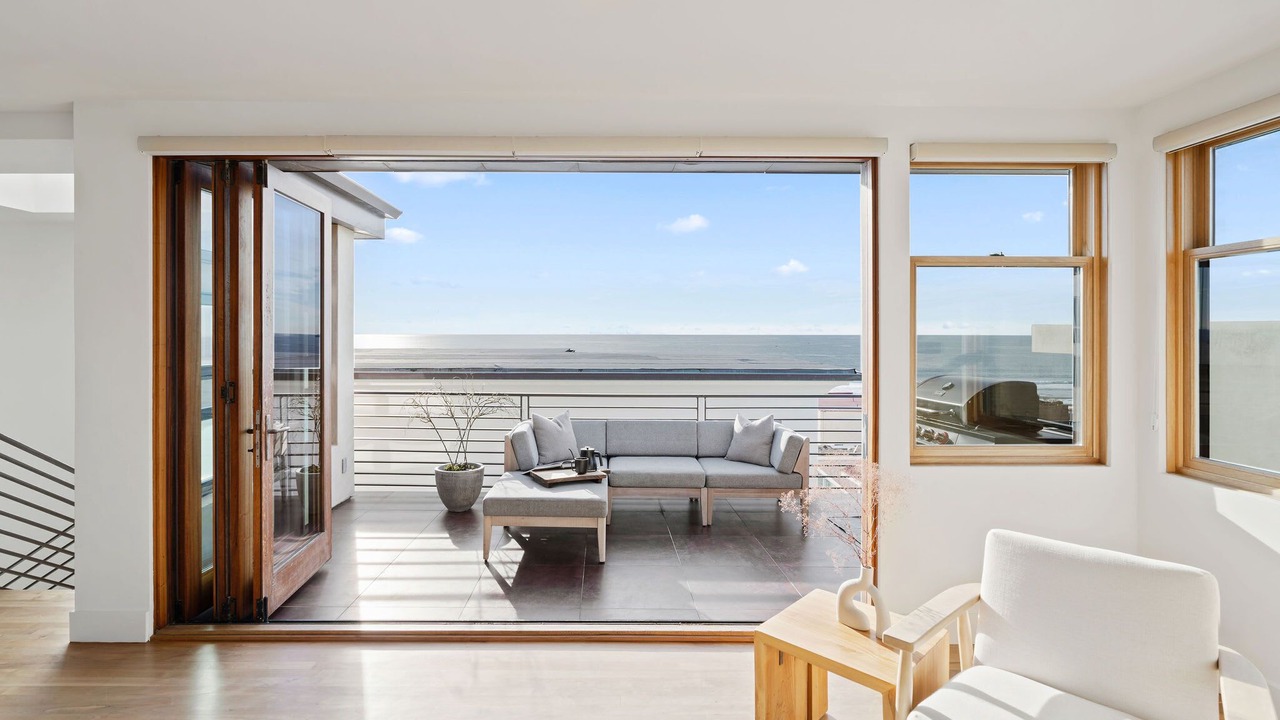 Photo of Patio Balcony in Sand Section