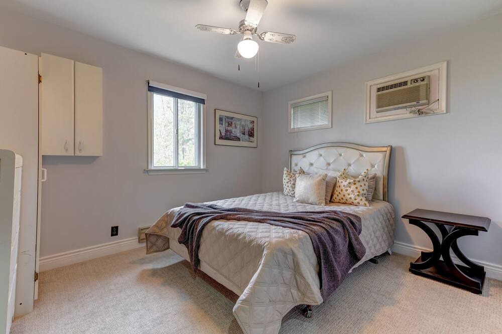Photo of Bedroom in Hastings