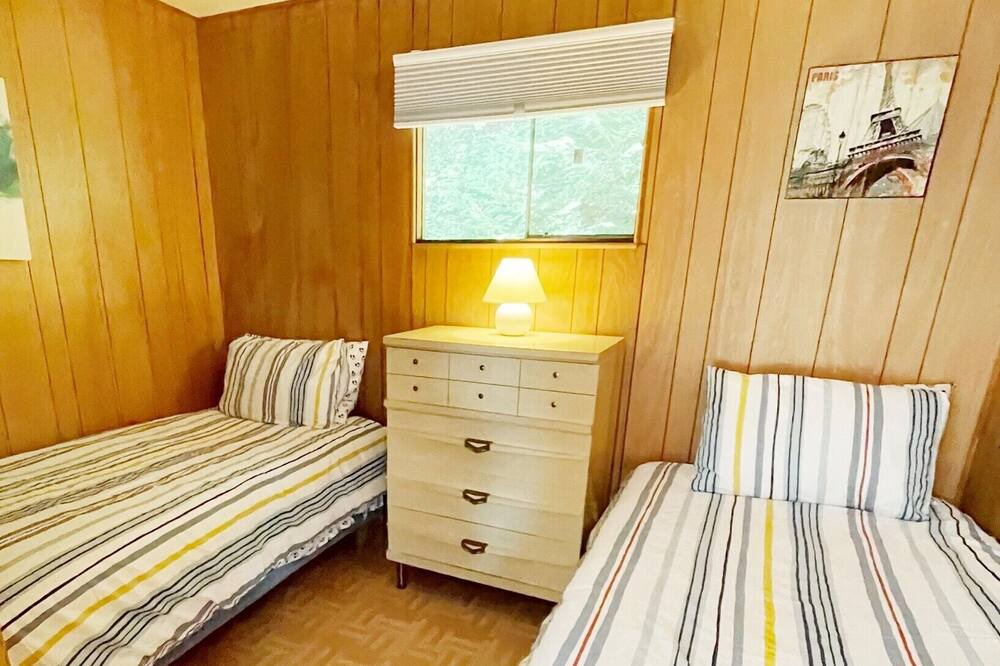 Photo of Bedroom in Val-des-Monts