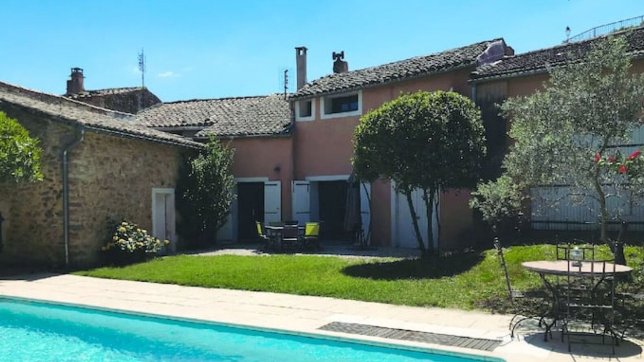 Photo of Outdoor in Saint-Julien-de-Peyrolas