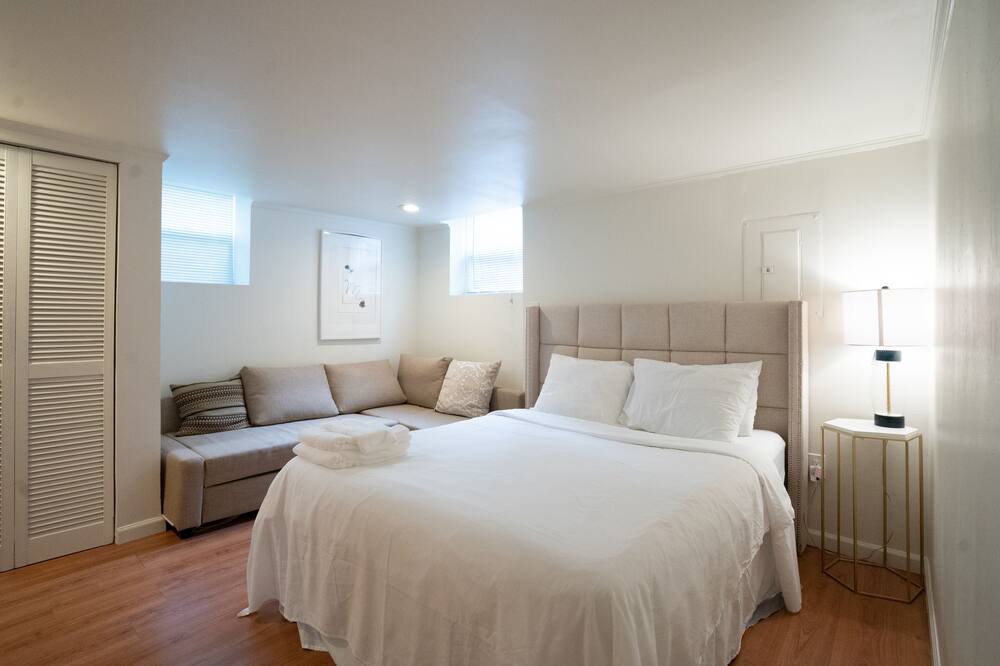 Photo of Bedroom in Cedar Heights