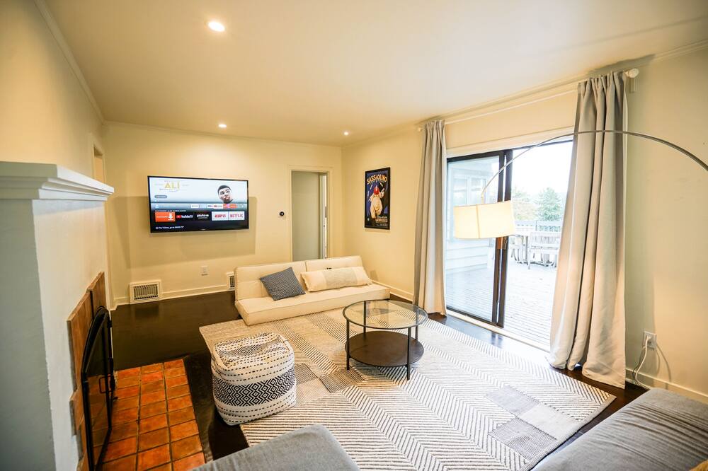 Photo of Others in Cedar Heights