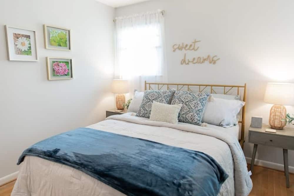 Photo of Bedroom in Dumbarton