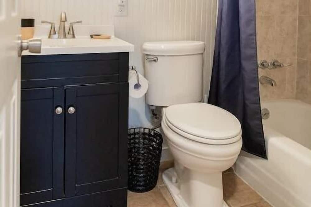 Photo of Bathroom in Dumbarton