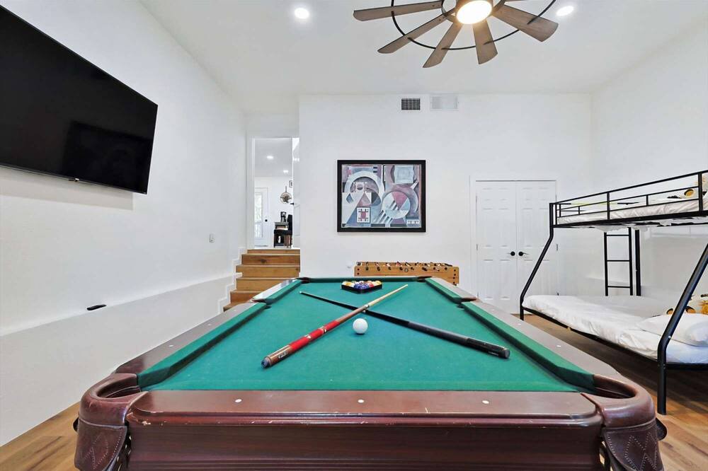 Photo of Bedroom in Oak Point