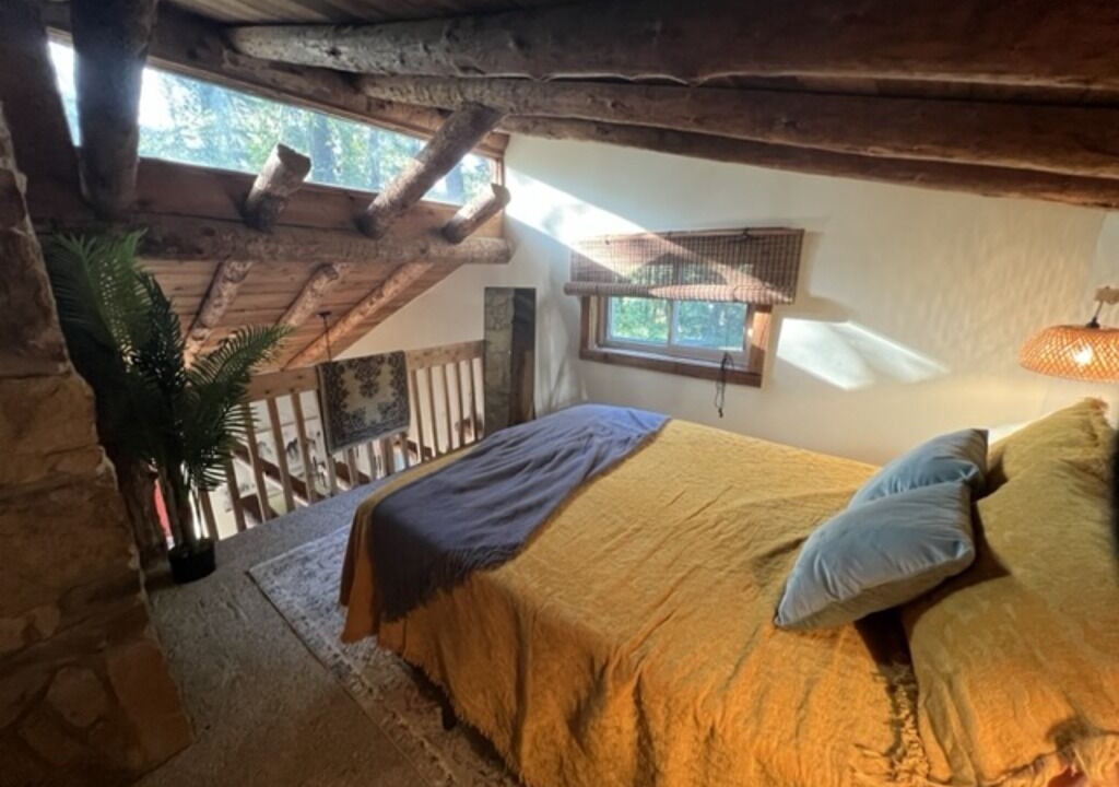 Photo of Others in Maple Mount