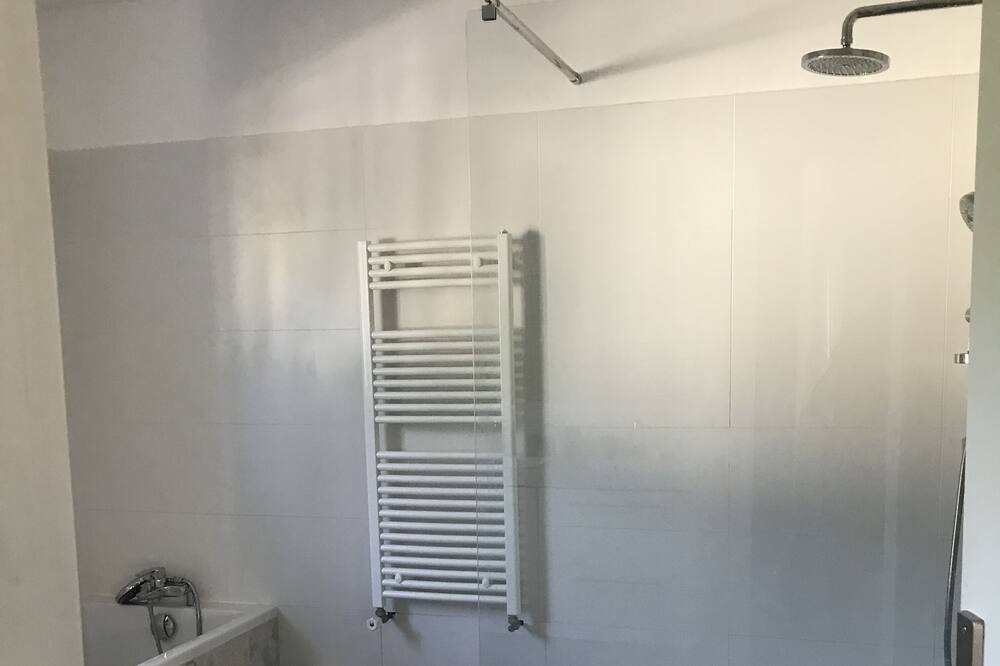 Photo of Bathroom in Assas