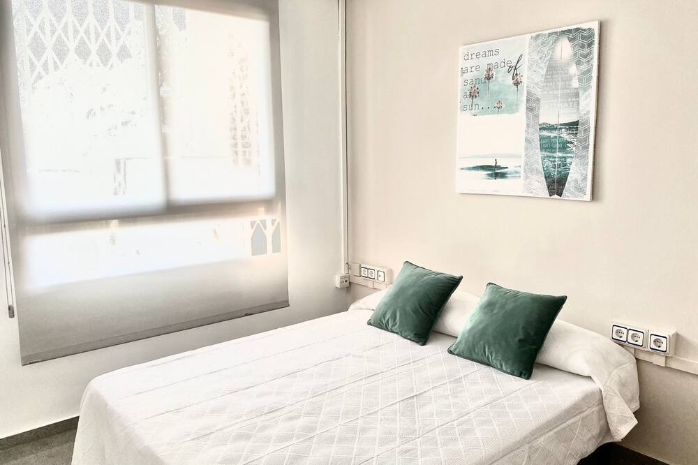 Photo of Bedroom in Patraix