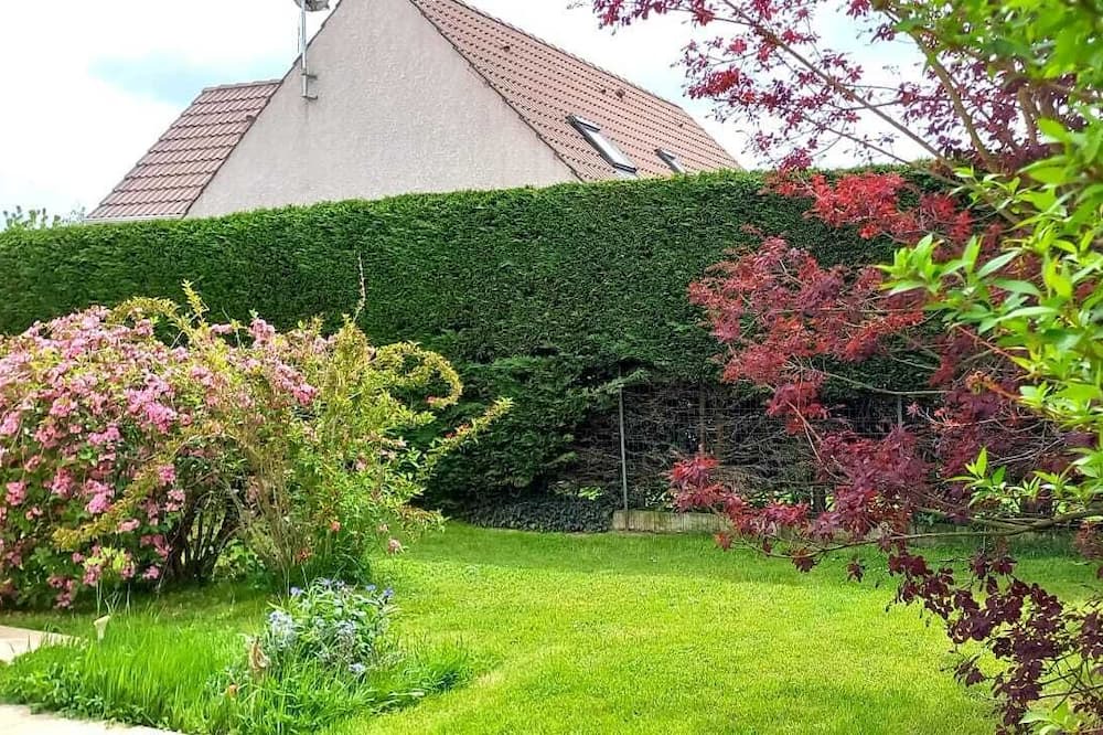 Photo of Outdoor in Fontenay-Tresigny