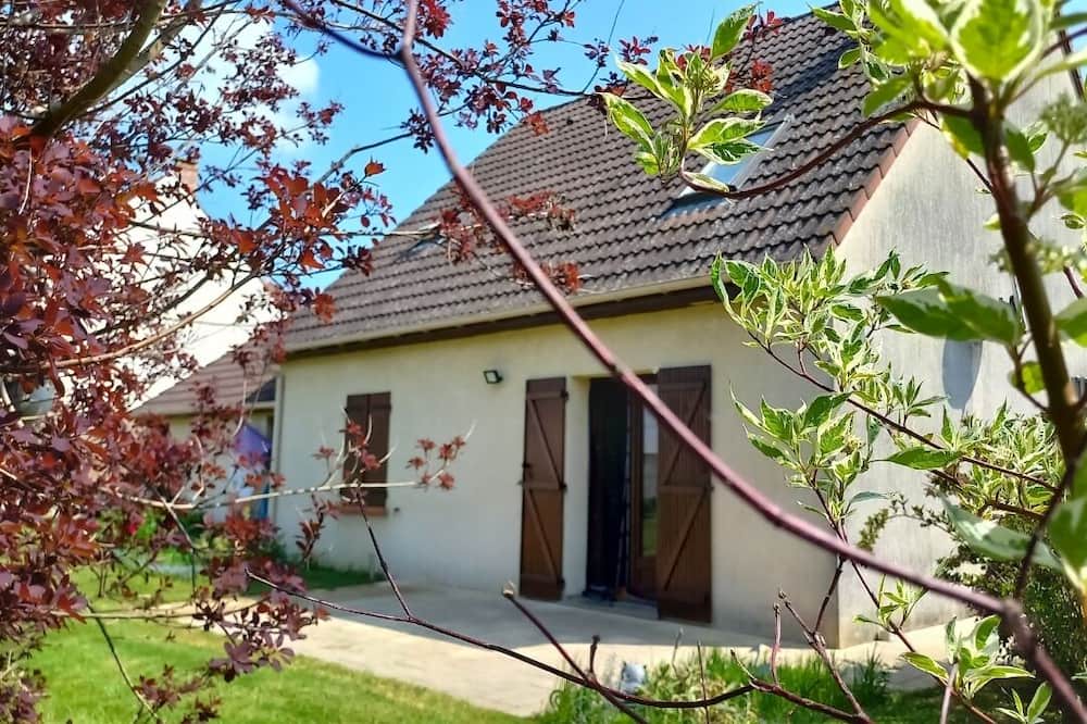 Photo of Outdoor in Fontenay-Tresigny