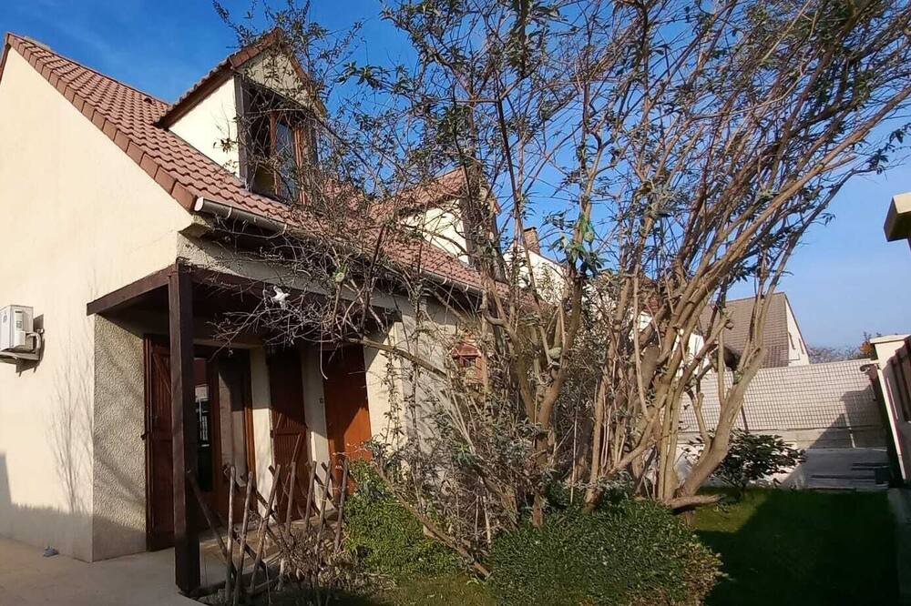 Photo of Outdoor in Fontenay-Tresigny