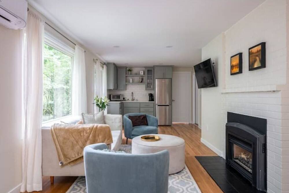 Photo of Livingroom in Portland Heights