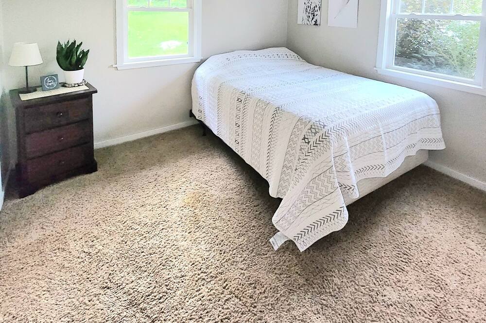 Photo of Bedroom in Laurium