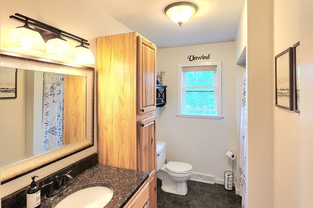 Photo of Bathroom in Laurium