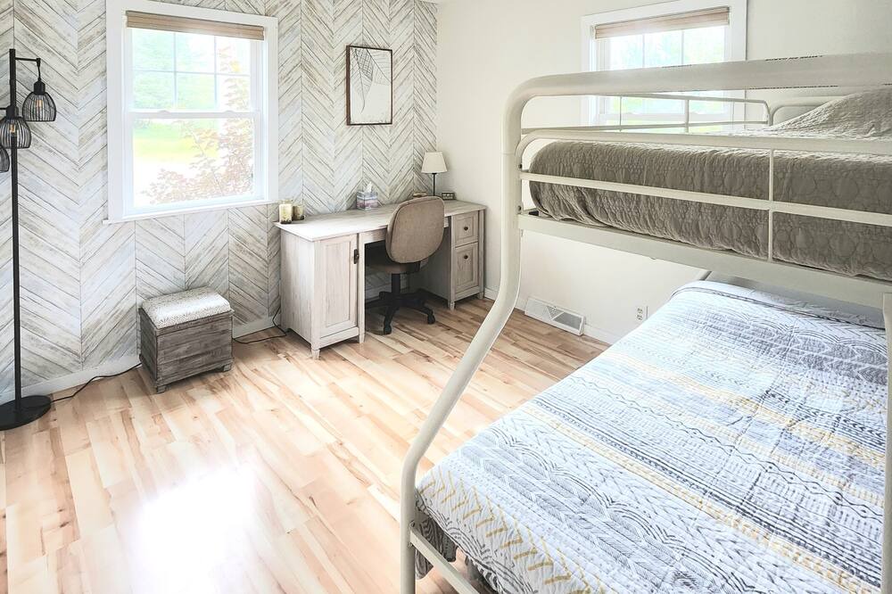 Photo of Bedroom in Laurium