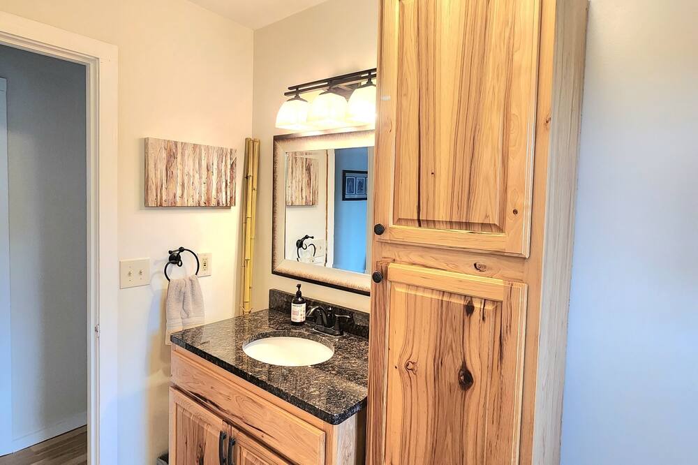 Photo of Bathroom in Laurium