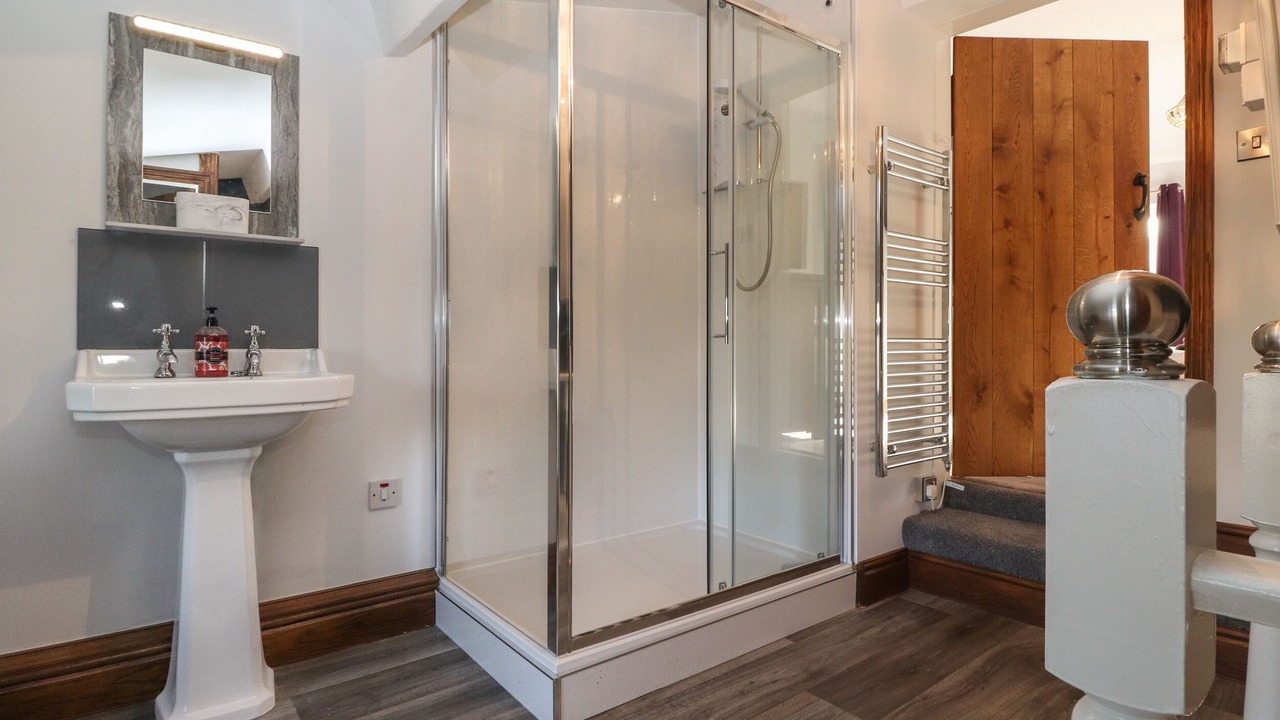 Photo of Others in Gayle