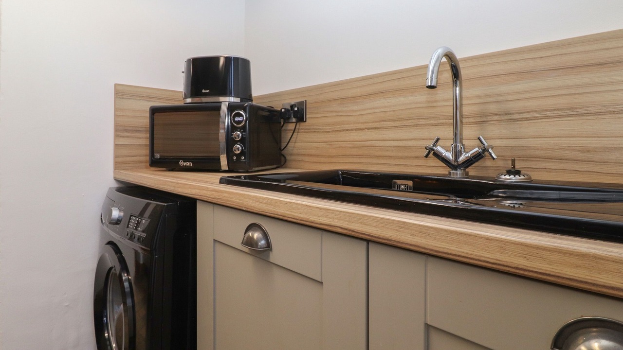 Photo of Others in Gayle