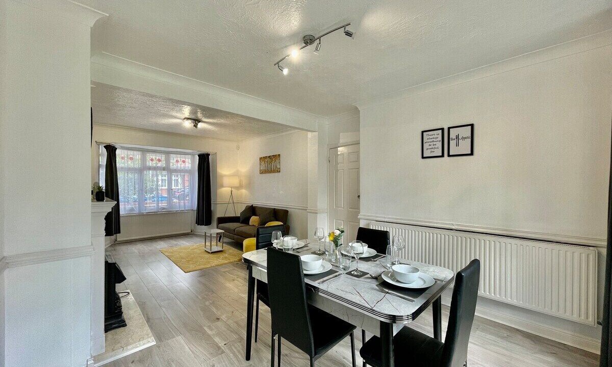 Photo of Others in Gooshays