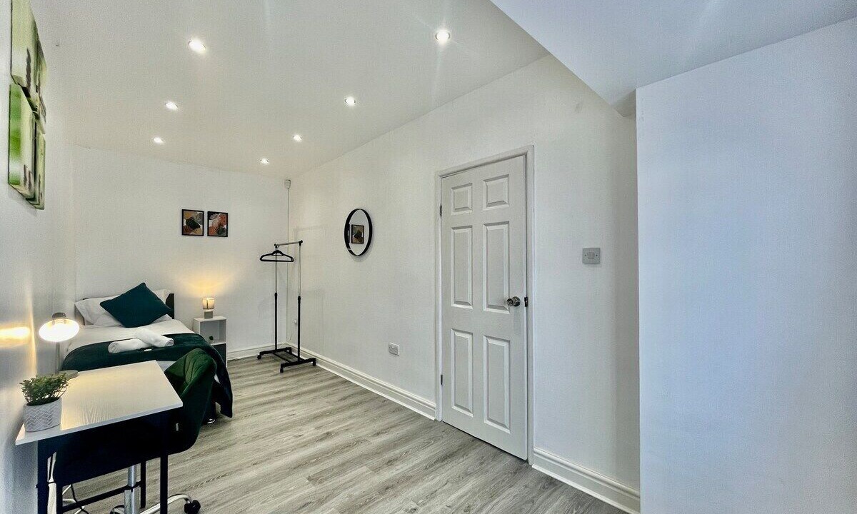 Photo of Others in Gooshays