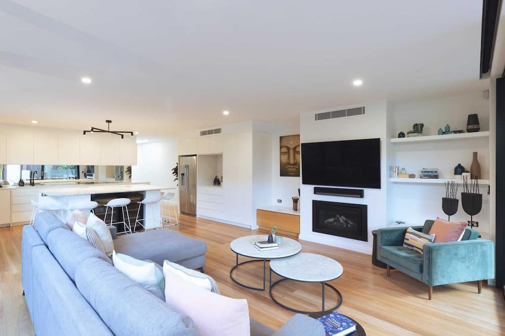 Photo of Others in Lilyfield