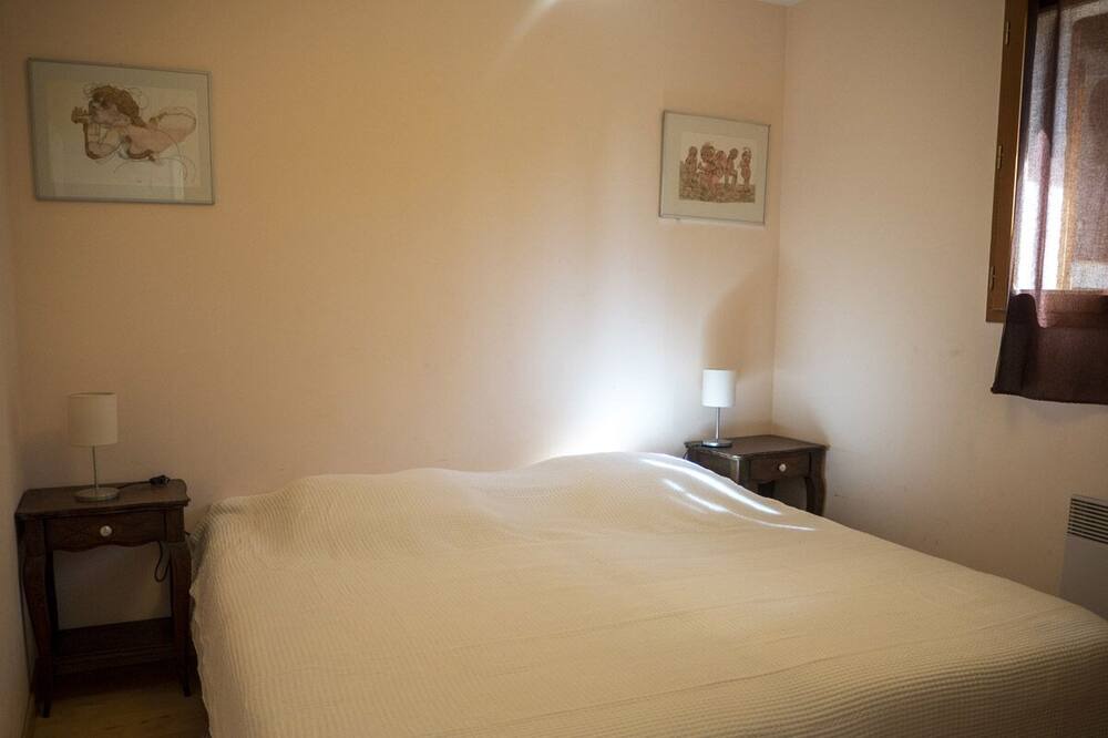 Photo of Bedroom in Saint-Etienne-les-Orgues