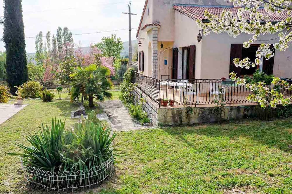 Photo of Outdoor in Saint-Etienne-les-Orgues