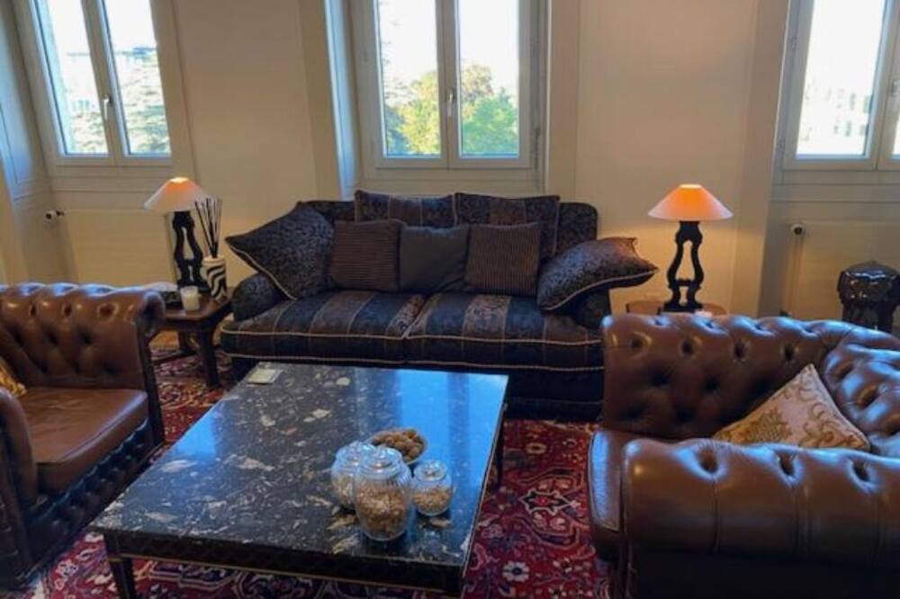 Photo of Livingroom in Glacis-de-Rive