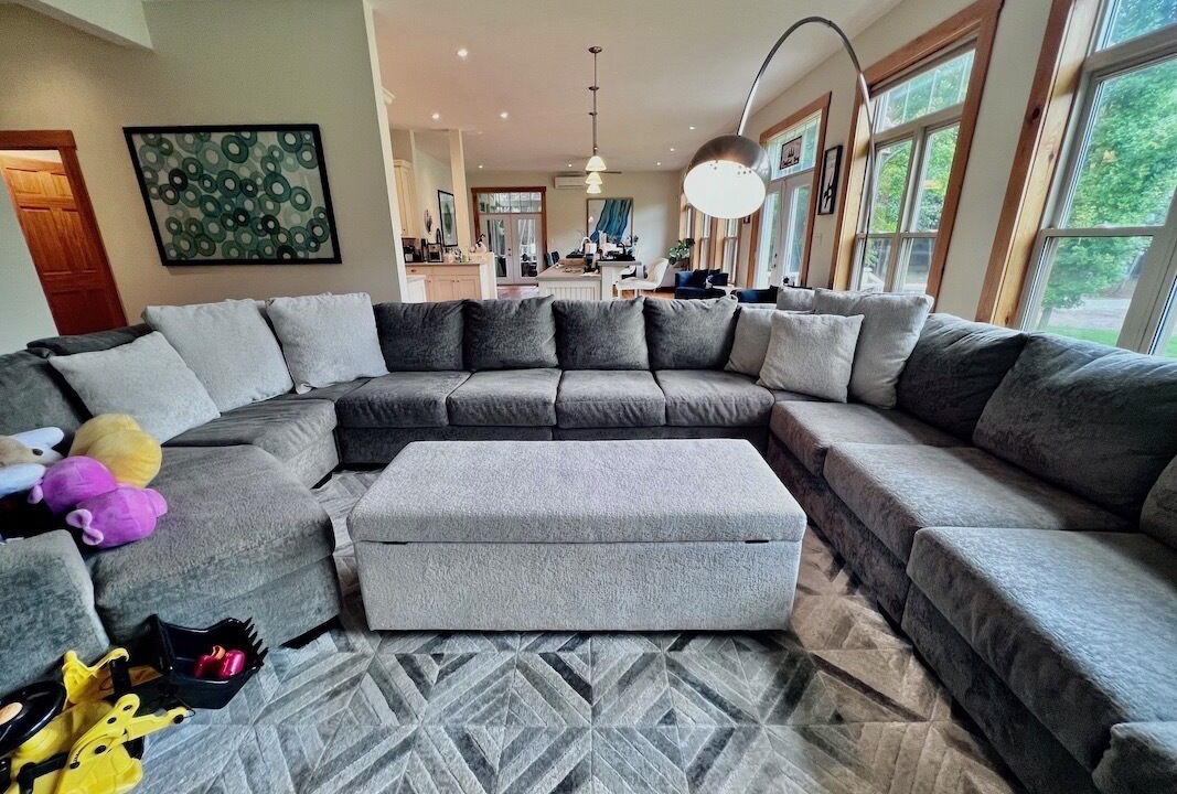 Photo of Livingroom in Kawartha Lakes
