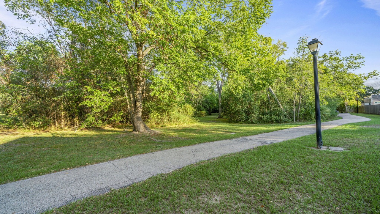 Photo of Outdoor in Briarforest