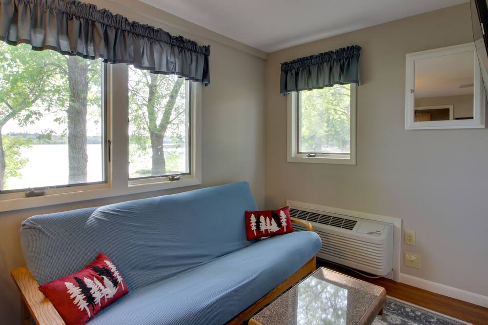 Photo of Livingroom in Watab
