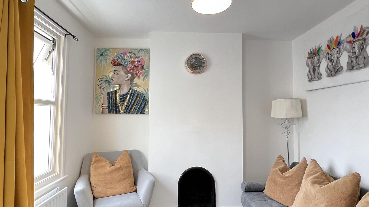 Photo of Livingroom in Eccles