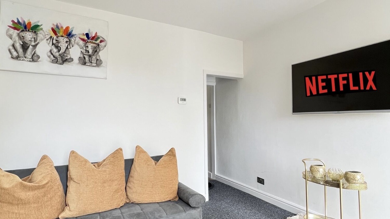 Photo of Livingroom in Eccles