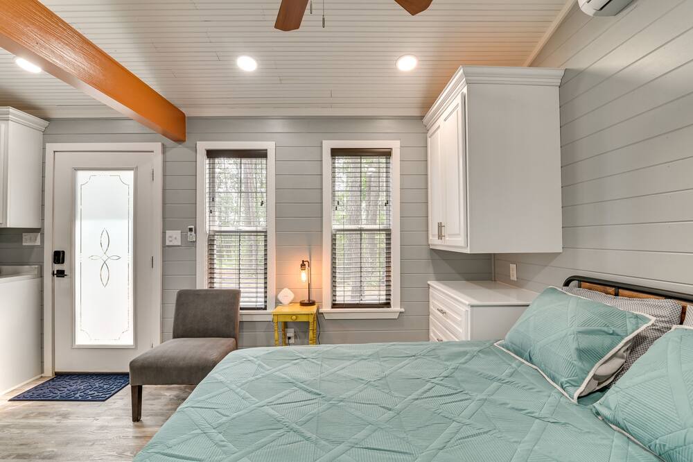 Photo of Bedroom in Wheeler