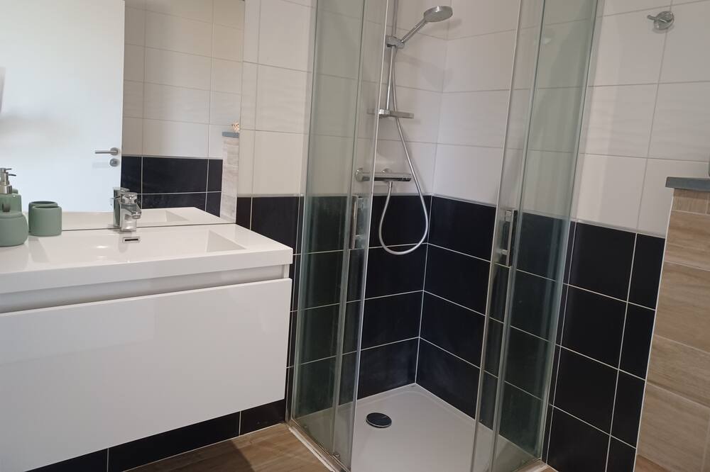 Photo of Bathroom in La Meziere