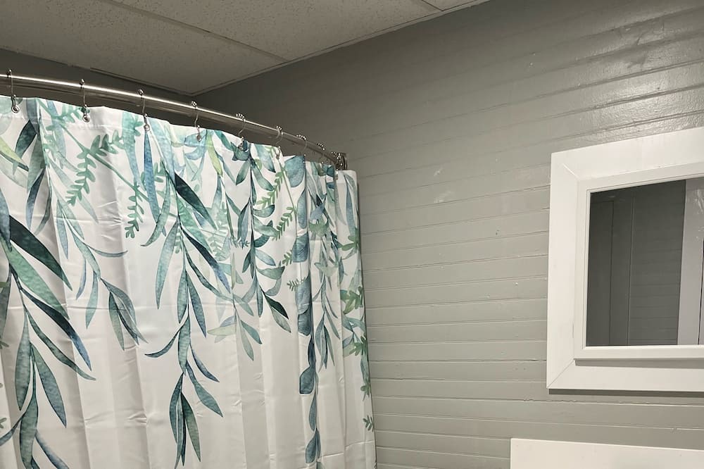 Photo of Bathroom in Croghan