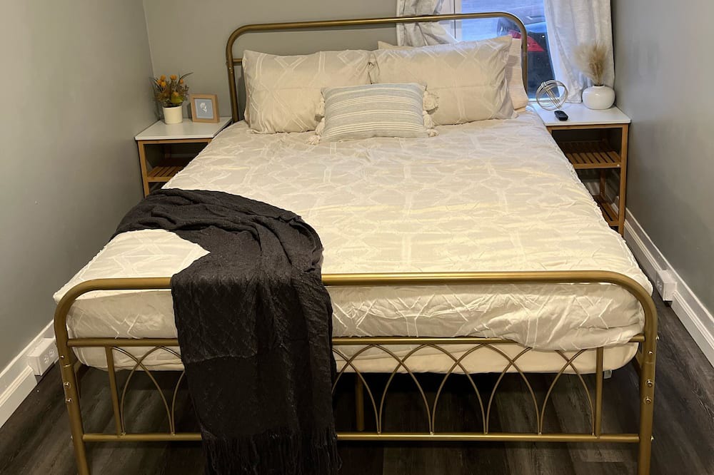 Photo of Bedroom in Croghan