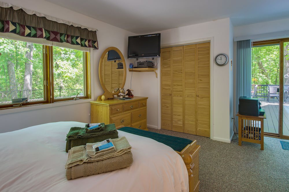 Photo of Bedroom in Chestnut Springs