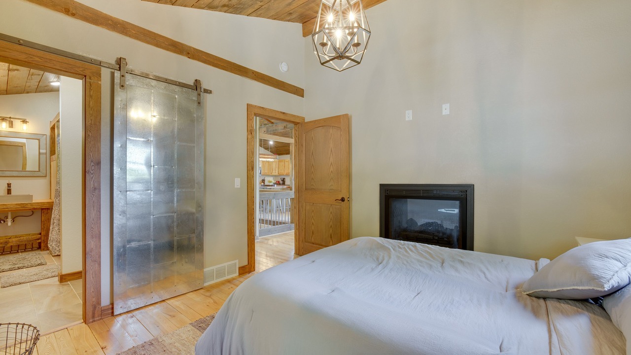 Photo of Others in New Albin