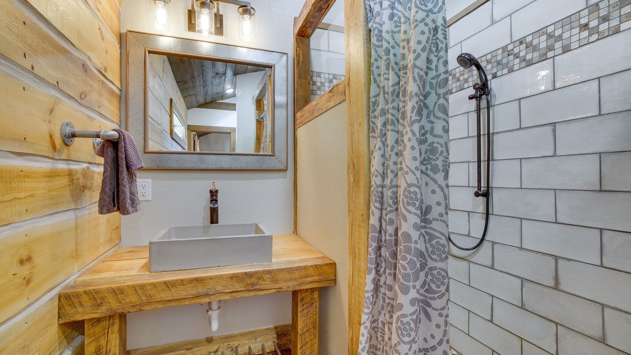 Photo of Bathroom in New Albin