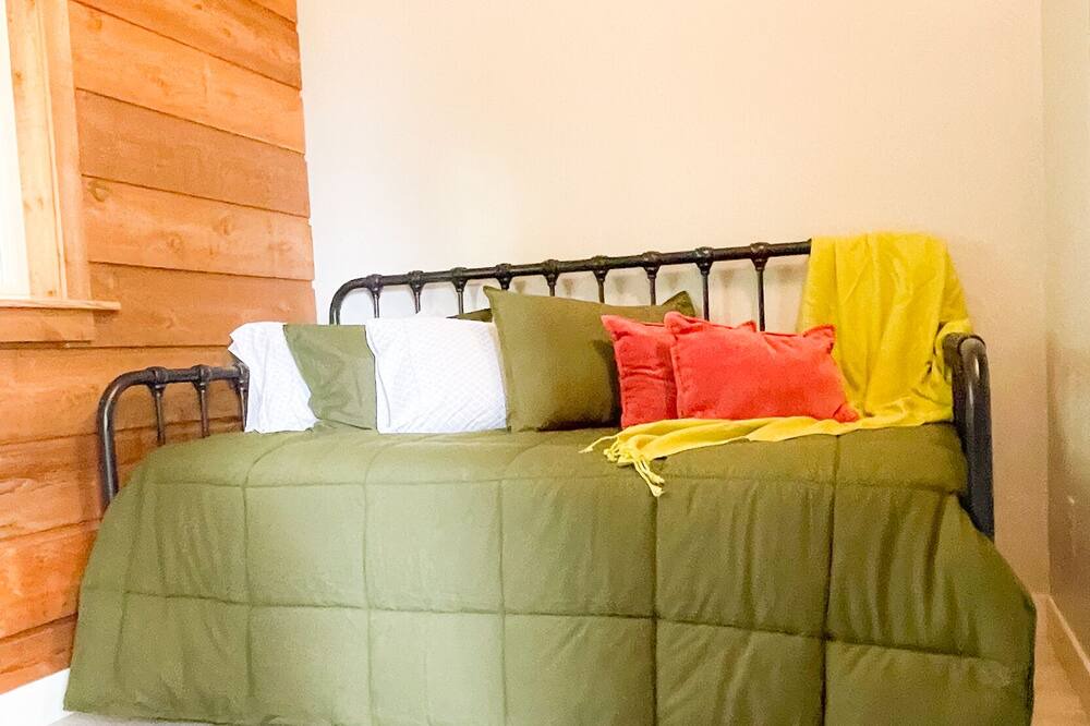 Photo of Bedroom in Bark Point