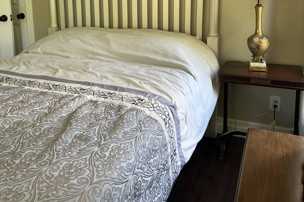 Photo of Bedroom in Magnetawan