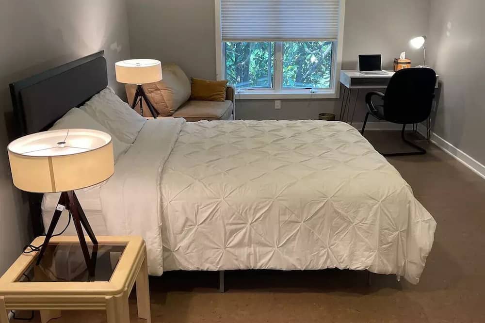 Photo of Bedroom in Sewell