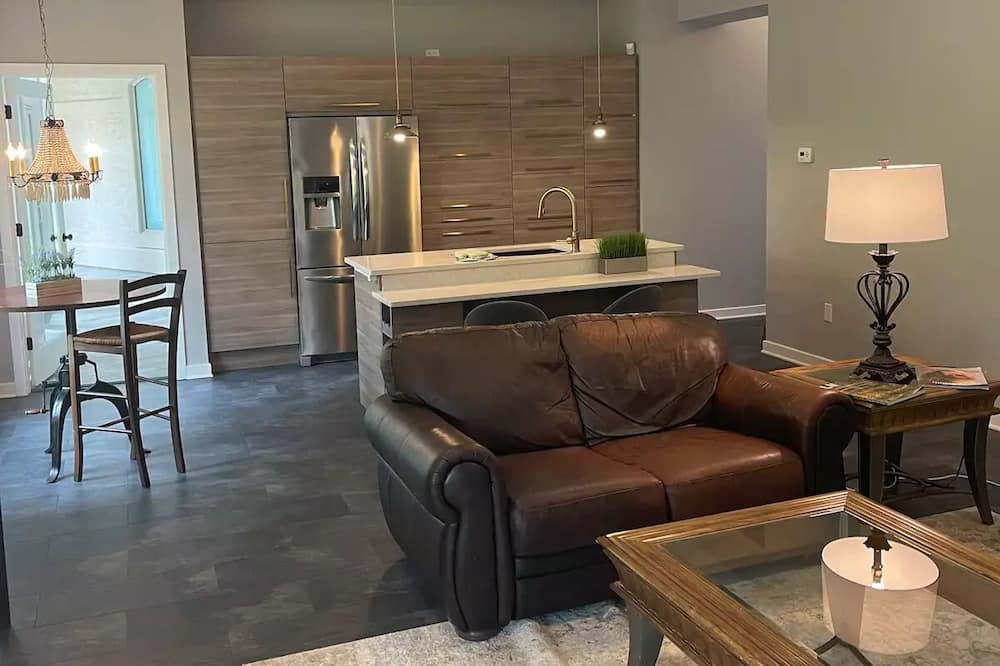 Photo of Livingroom in Sewell